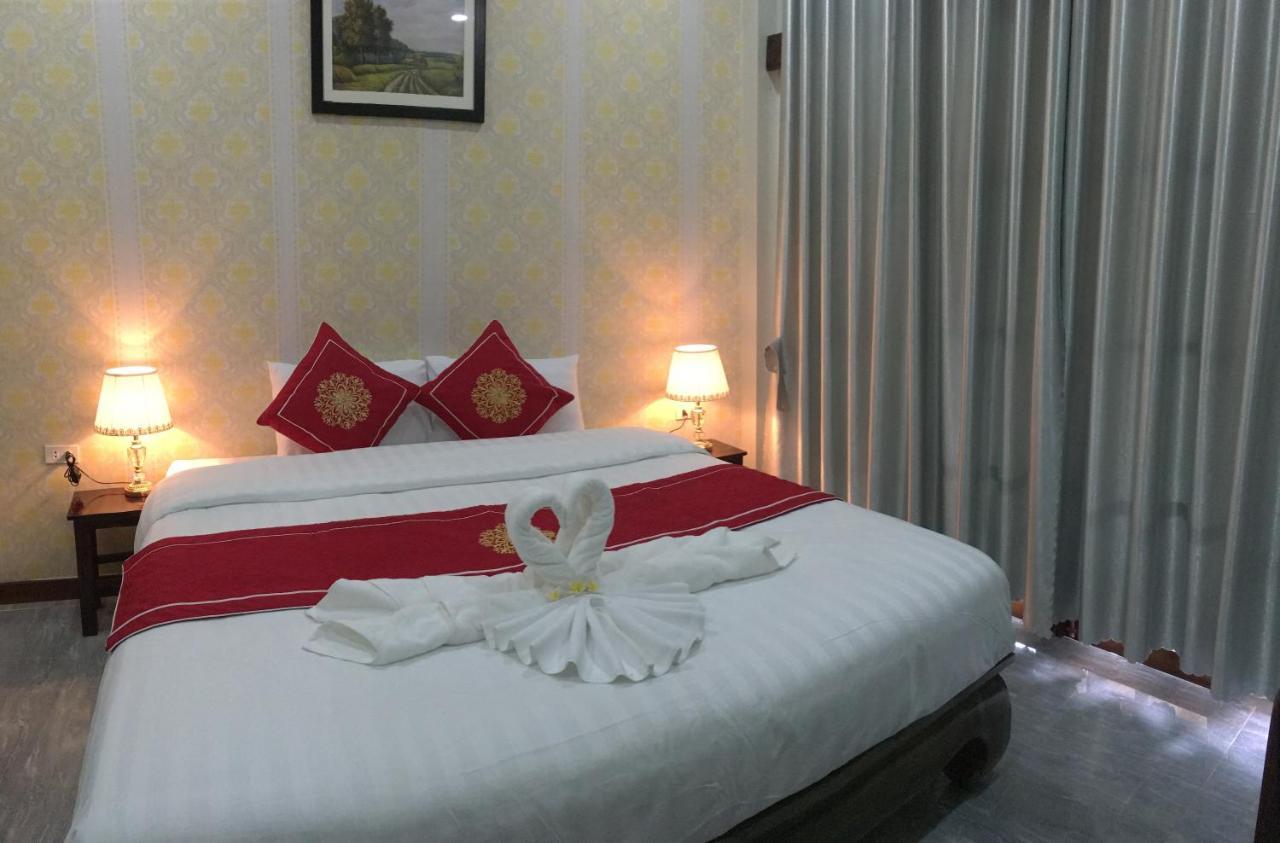 לואנג פרבאנג Le Khounsok Boutique Hotel מראה חיצוני תמונה